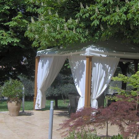 Albergo Ristorante Aquila Sulzano Bagian luar foto