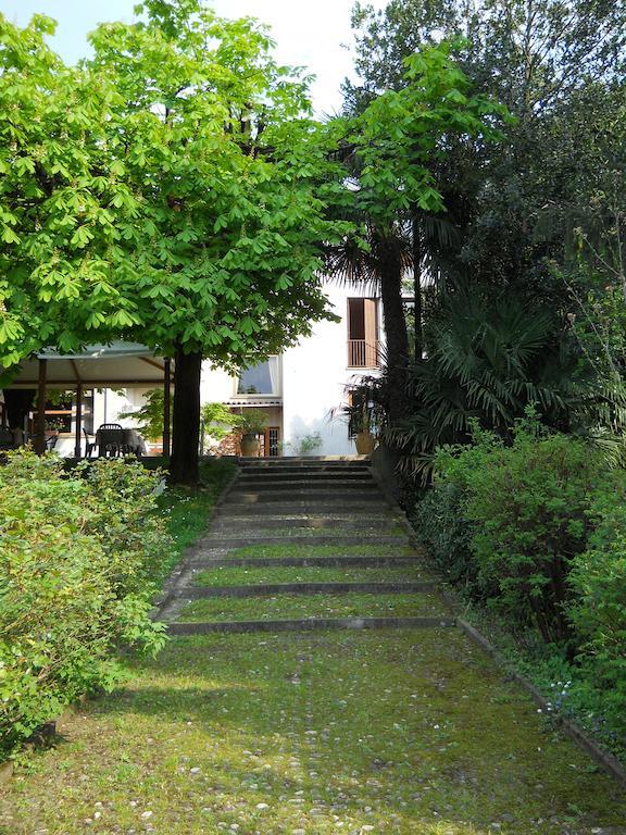 Albergo Ristorante Aquila Sulzano Bagian luar foto
