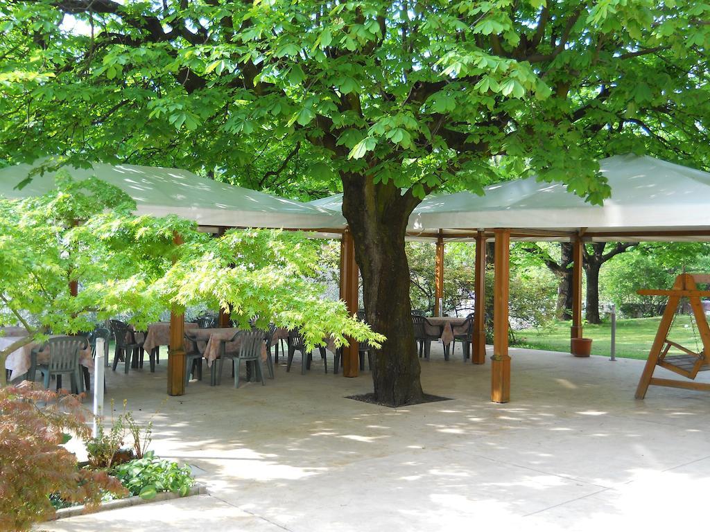 Albergo Ristorante Aquila Sulzano Bagian luar foto
